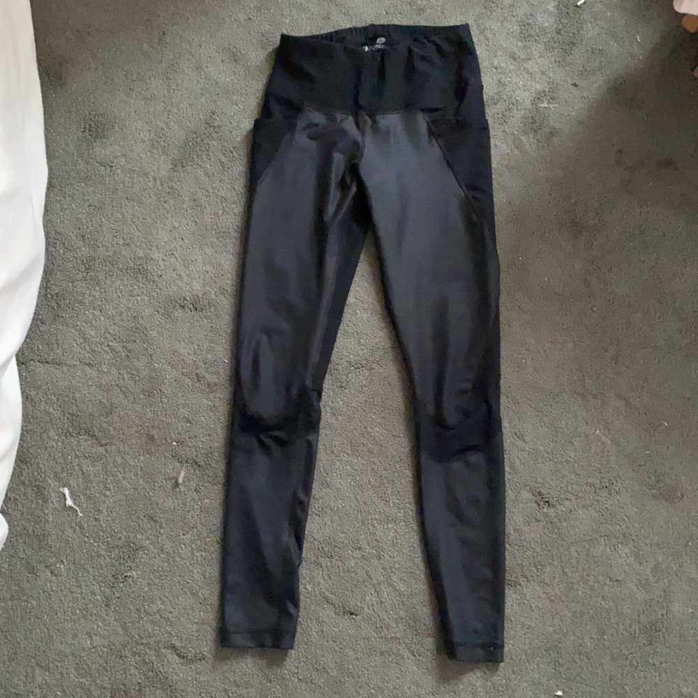 90 Degrees Black Leggings with pockets XS